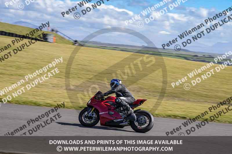 anglesey no limits trackday;anglesey photographs;anglesey trackday photographs;enduro digital images;event digital images;eventdigitalimages;no limits trackdays;peter wileman photography;racing digital images;trac mon;trackday digital images;trackday photos;ty croes